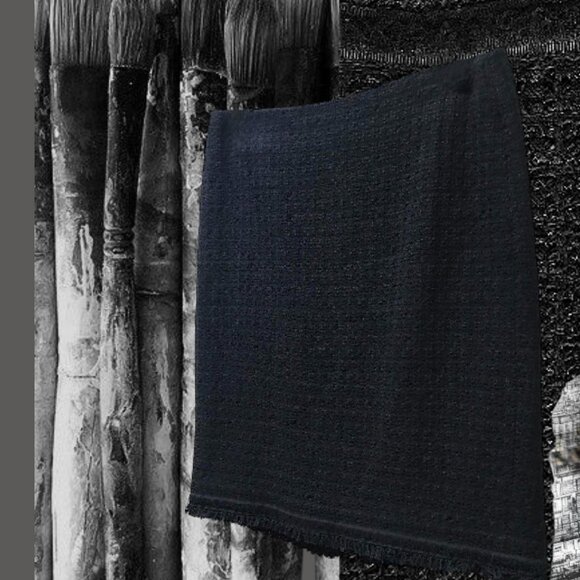 Cute Talbots Black Textured Pencil Skirt with FUN Furry Hem!!! - Picture 13 of 14